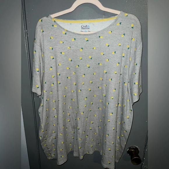croft & barrow Tops - Craft & Barrow the classic tee sz 3x grey with lemon graphic design detail